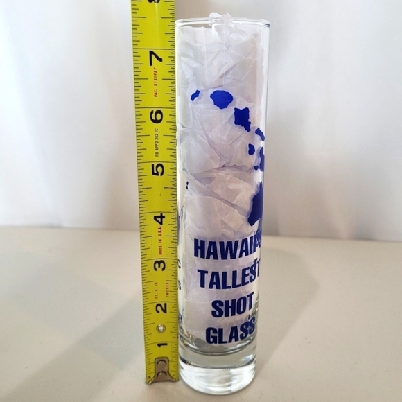 Hawaii's Tallest Shot Glass - Picture 4 of 6